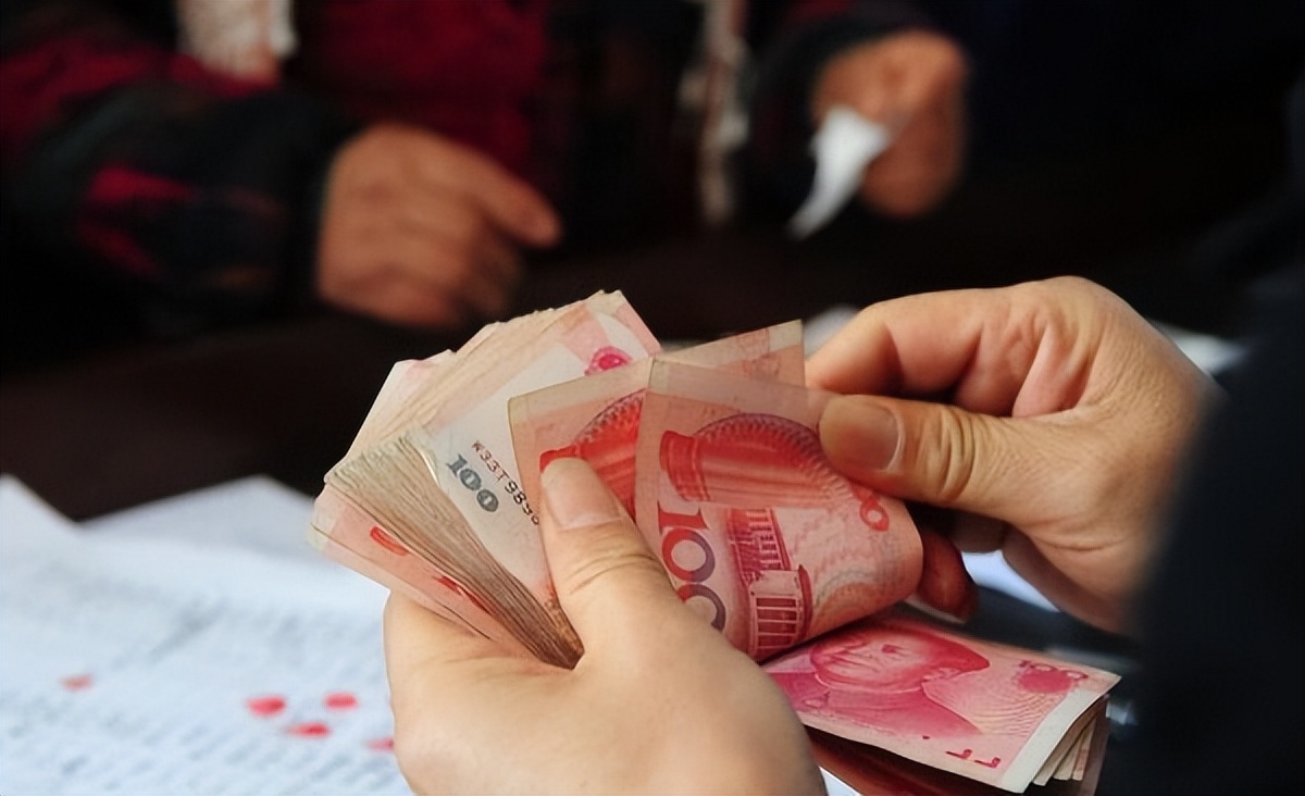 金龙转世人类觉醒武魂,金龙投胎转世成一个小孩后续