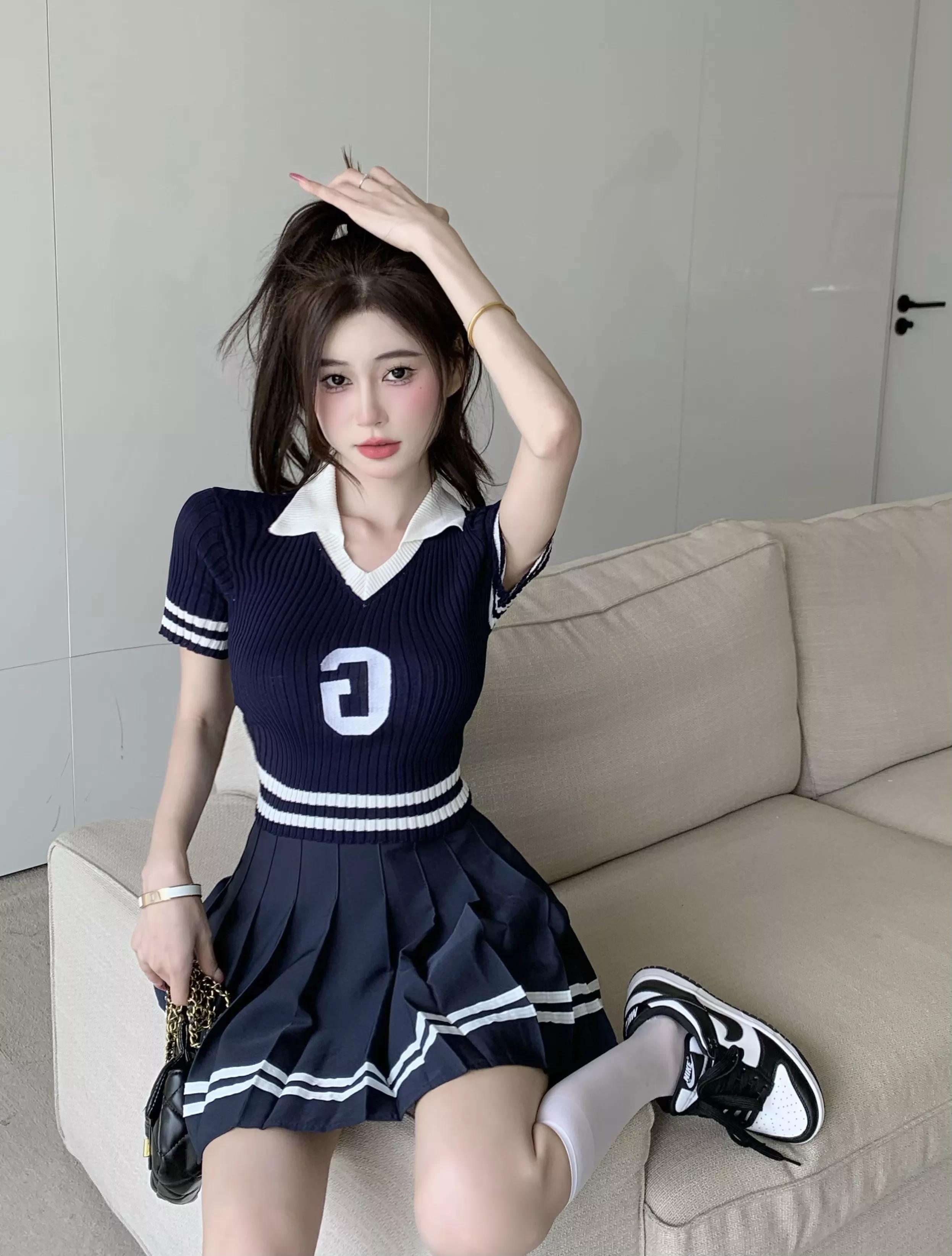 足球宝贝服装最新款,足球宝贝服装黑色袜子