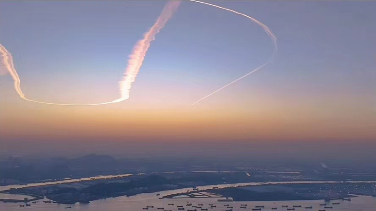 飞机每次放油放掉多少人民币,飞机空中放油谁承担损失