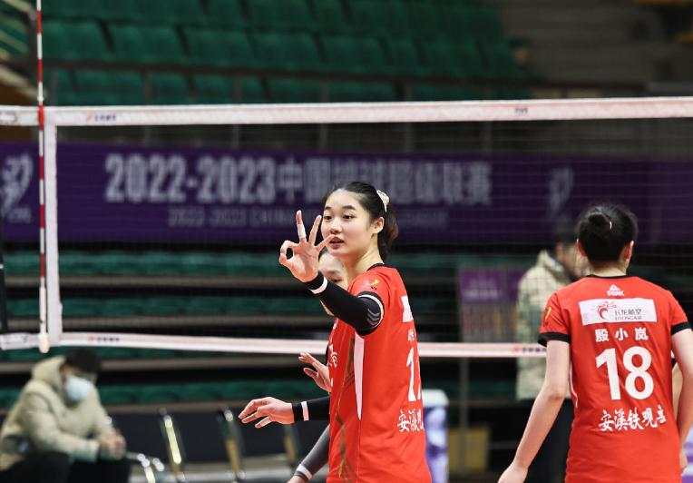 福建女排郑益昕单场38分,福建女排夺冠第一局