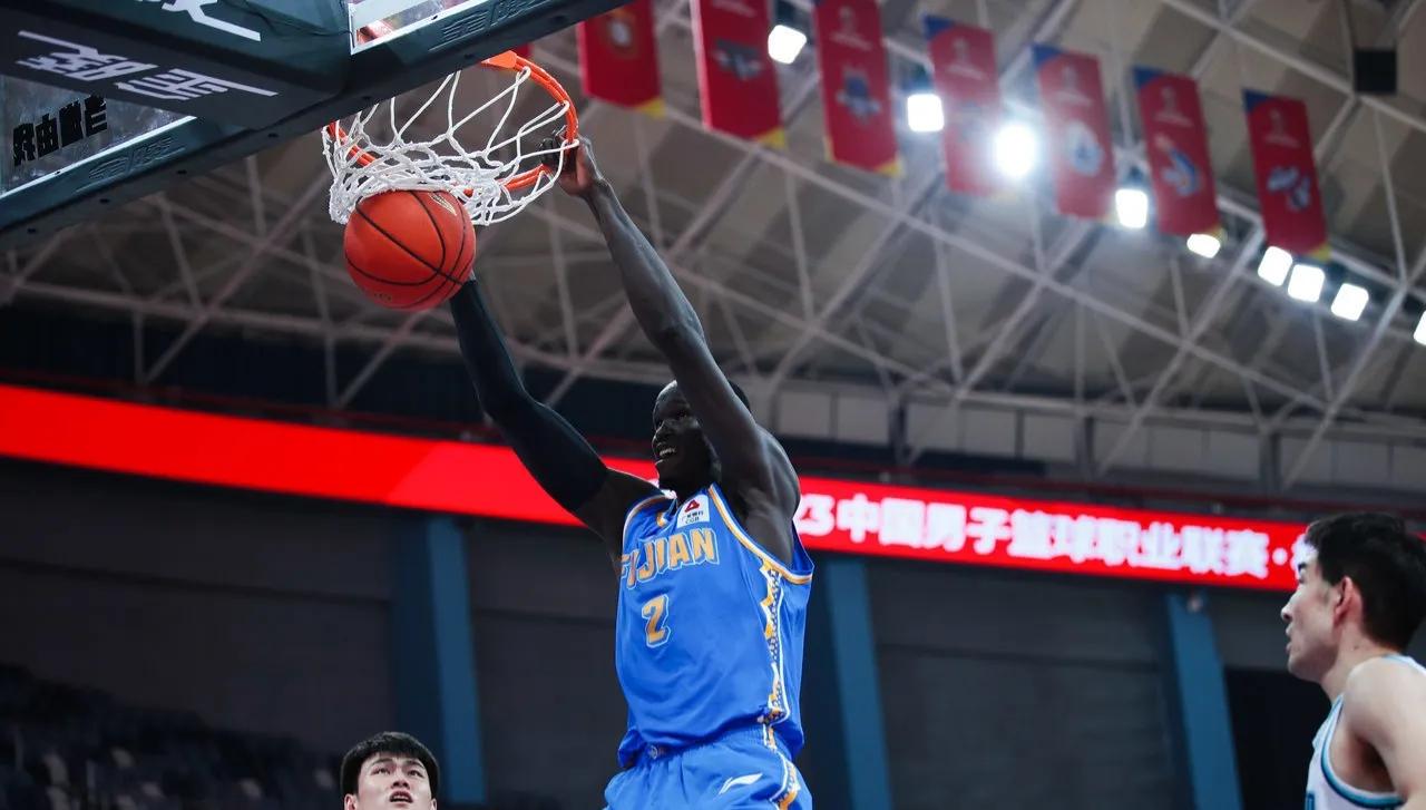 福建男篮惜败广东男篮,福建男篮惨遭北京逆转