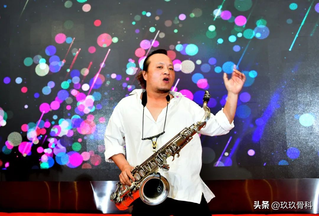 踔厉奋发·勇毅前行力达康22年度营销年会暨表彰年会