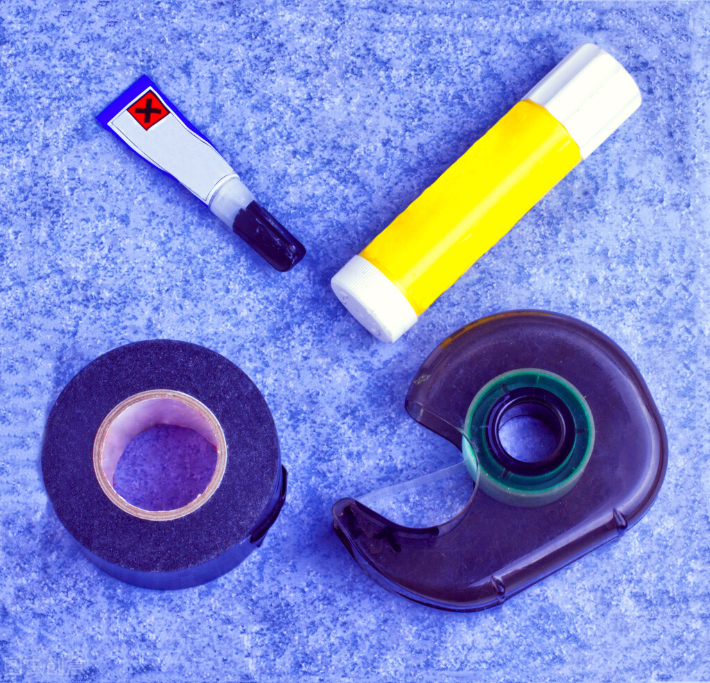 牙膏小苏打自制万能胶,怎么不用胶水只用牙膏做起泡胶