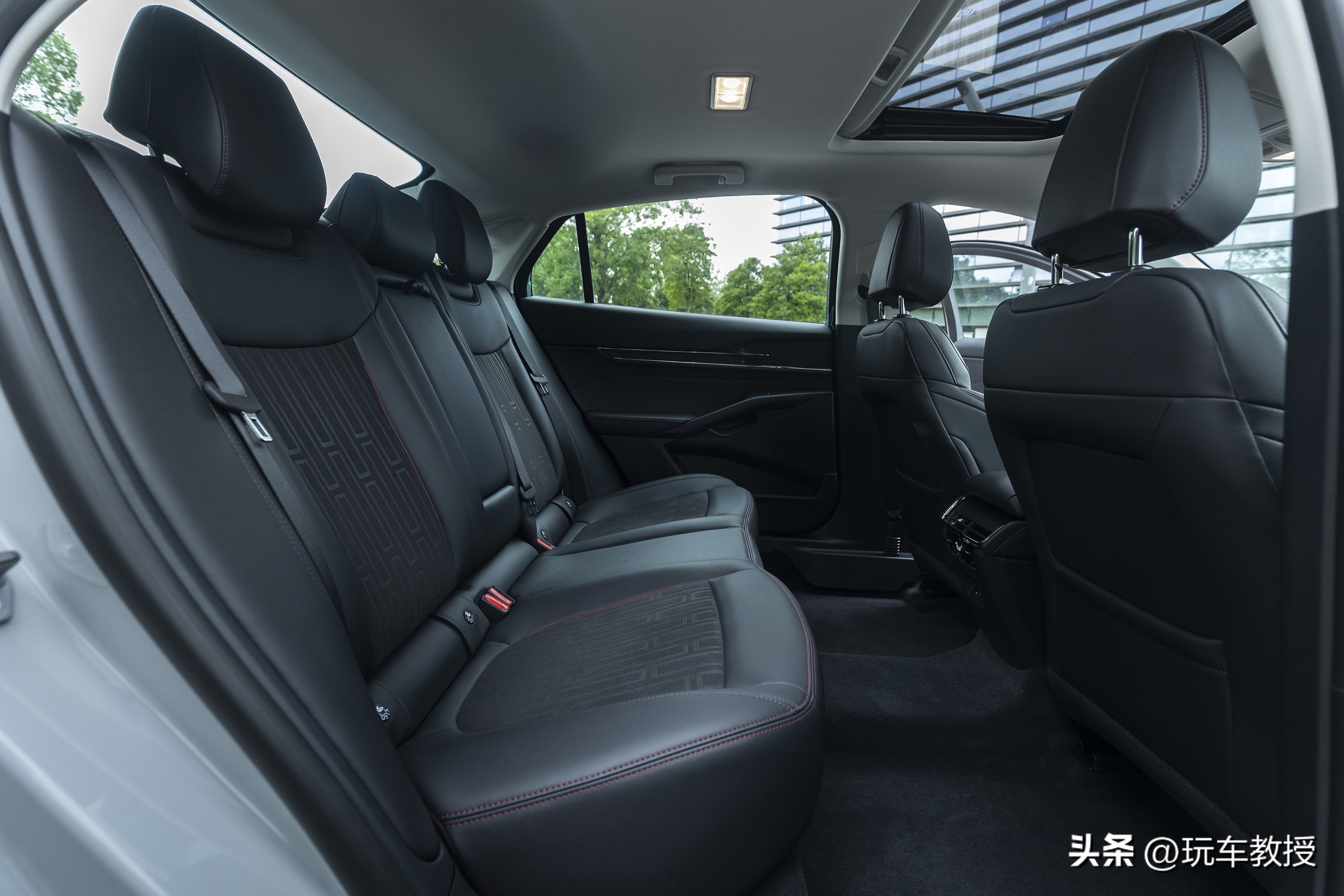 蒙迪欧2023豪华版性价比,颜值超高全新一代蒙迪欧终于来了