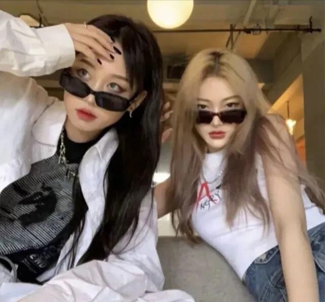 小众又高级的友谊文案来日方长,普通却惊艳了你很久的友谊文案