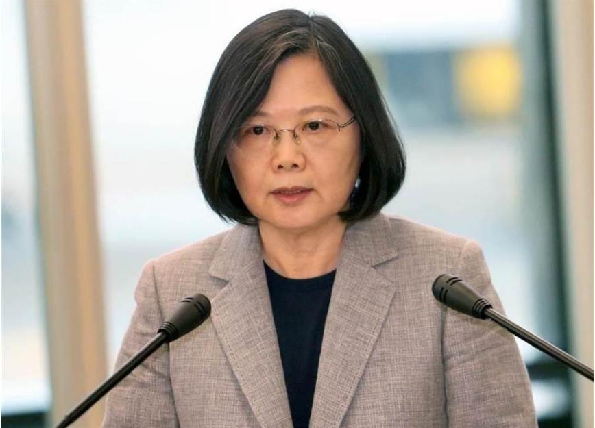 大陆敢拿下东沙，美就炸平南海岛礁？台语出惊人，又搞“两国论”