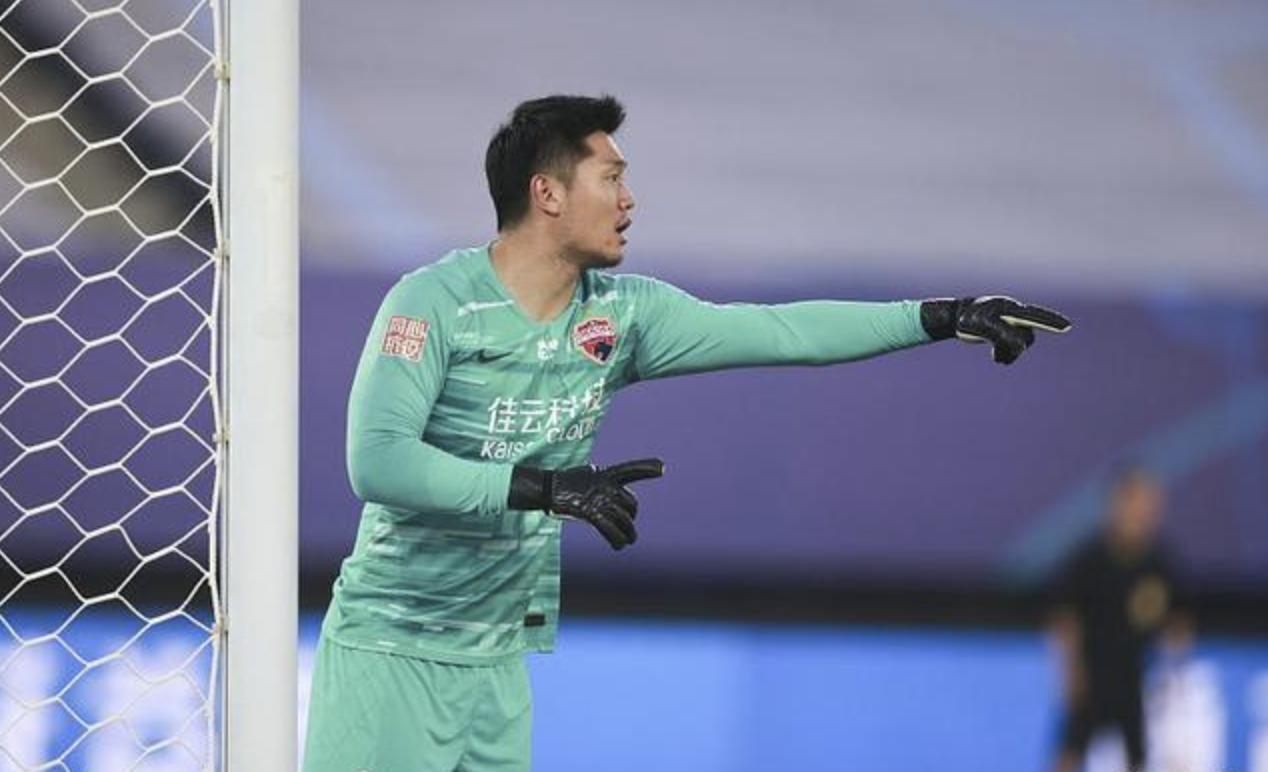 阿德里安河南建业,阿德里安加盟建业