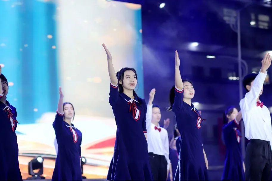 八斗扬帆，为梦起航