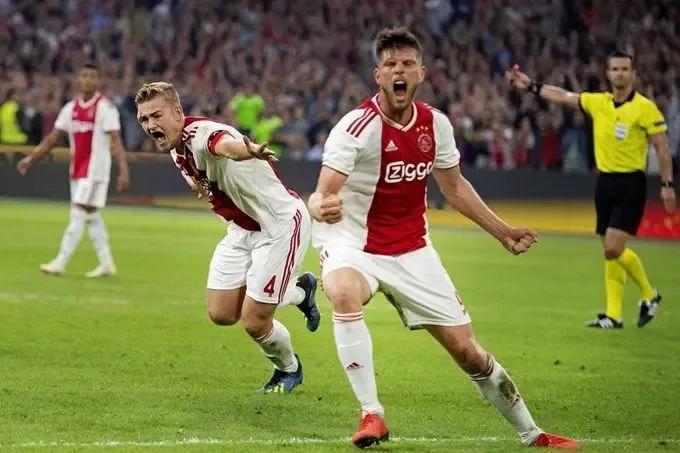 荷甲冠军阿贾克斯欧冠赛场,阿贾克斯获得荷甲冠军