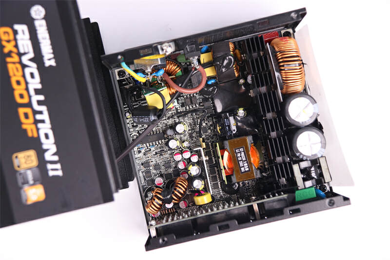 ATX3.0电源新选择,十年保固会自动除尘,安耐美GX1200DF装机体验