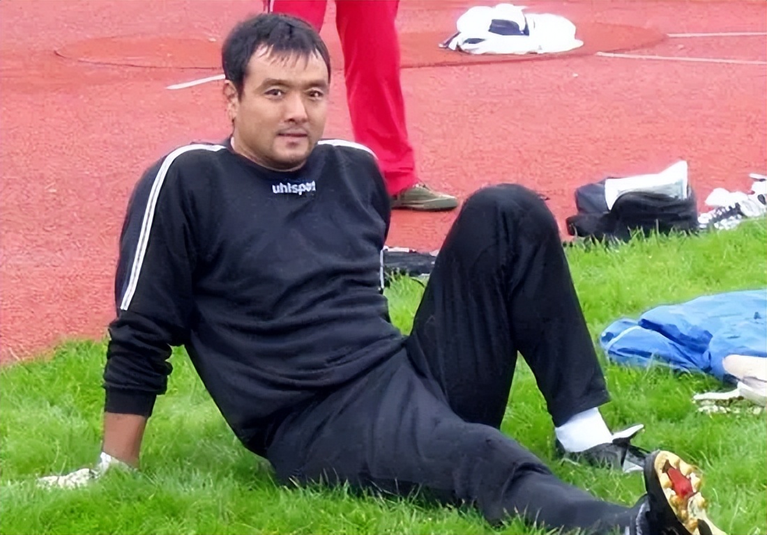 国门江洪:曾被害吸毒,不想打假球愤而退役,如今陪西安足球复兴