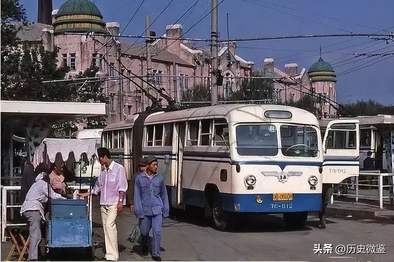 2014年中国高铁总设计师受贿4700万，被判死刑，法庭上落泪忏悔