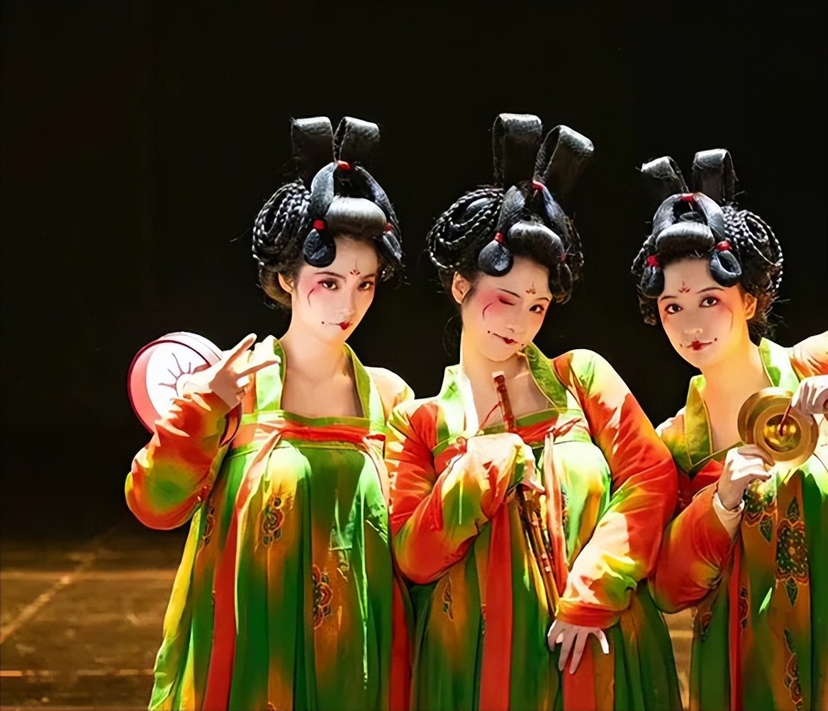 看了热播剧《我们这十年》，我有三句心里话，说给家有女儿的父母