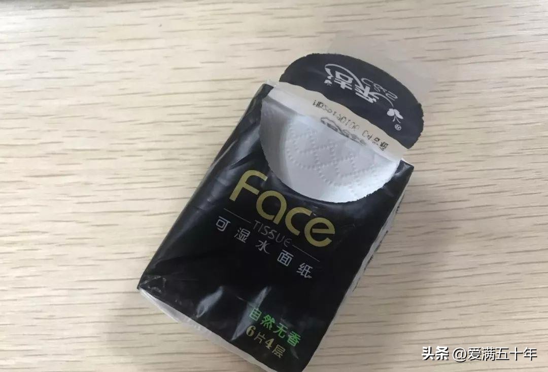 白色卫生纸比黄色柔软,白色卫生纸和灰色卫生纸哪个没毒