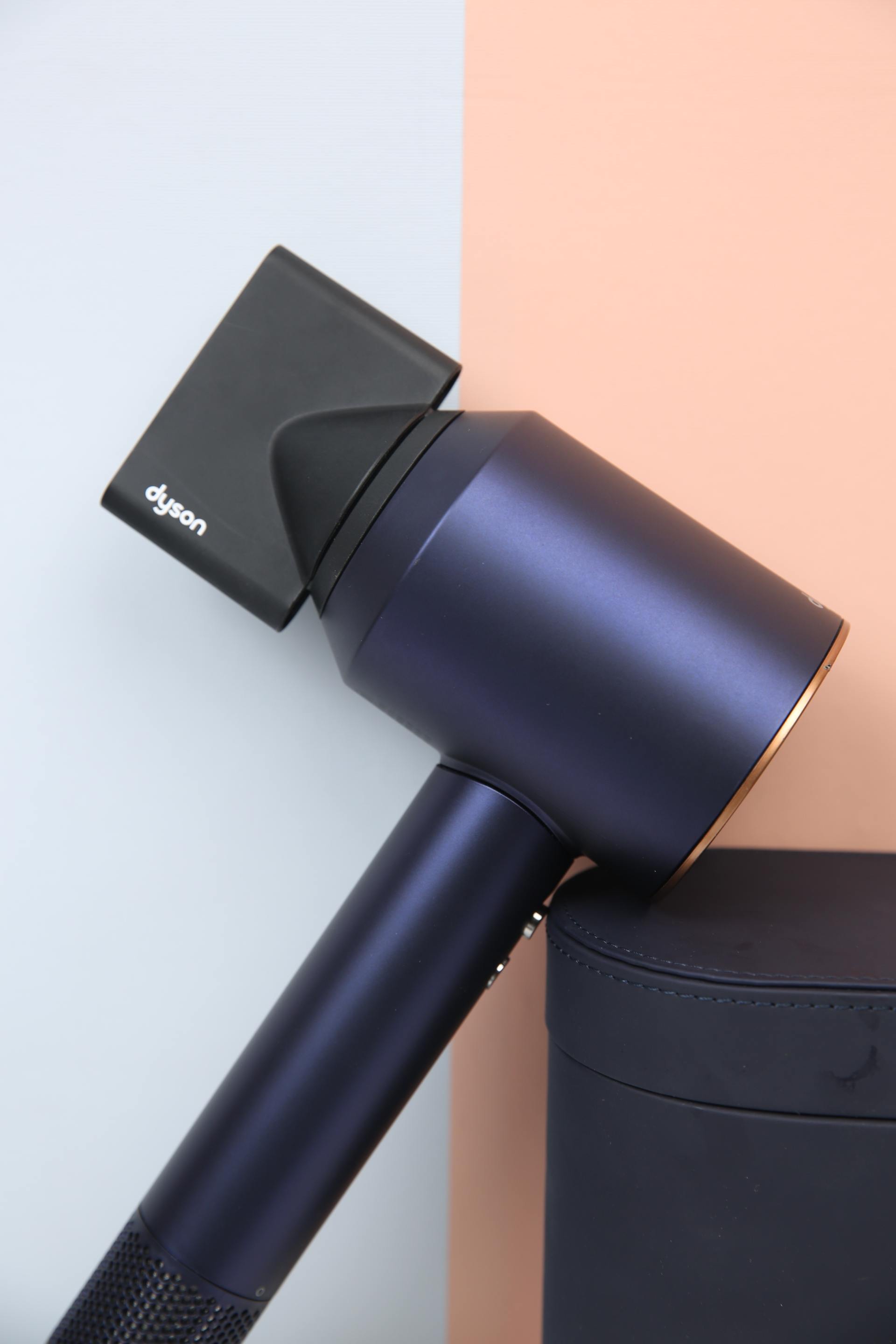 戴森吹风机supersonichd08,戴森的吹风机hd08