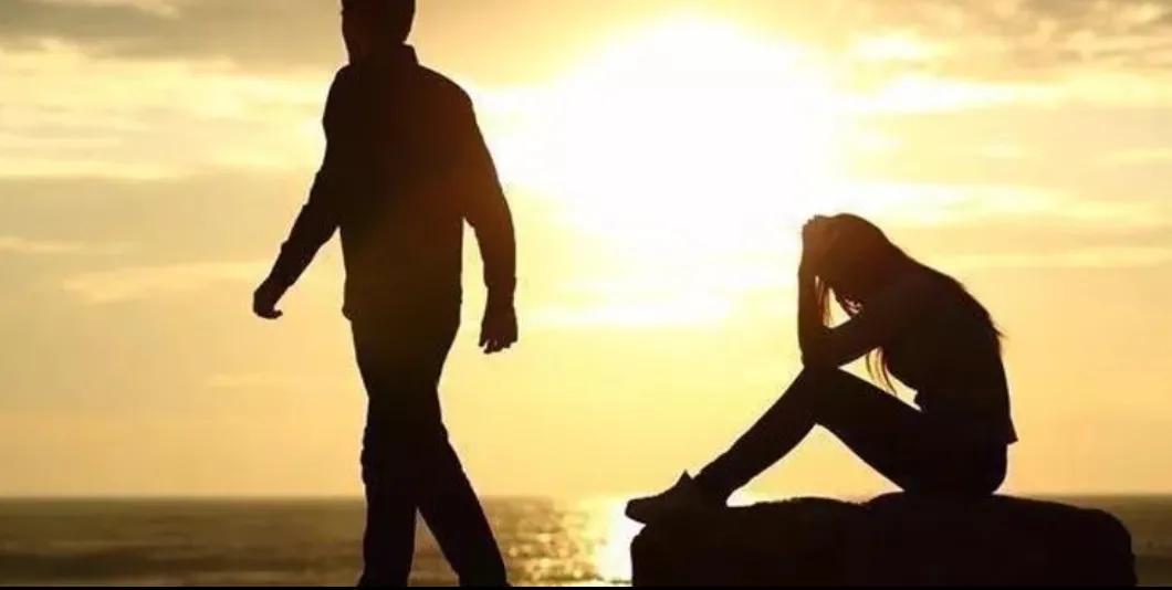 似乎陷入了一种“摆烂”的状态,即不结婚、不生子、不买房