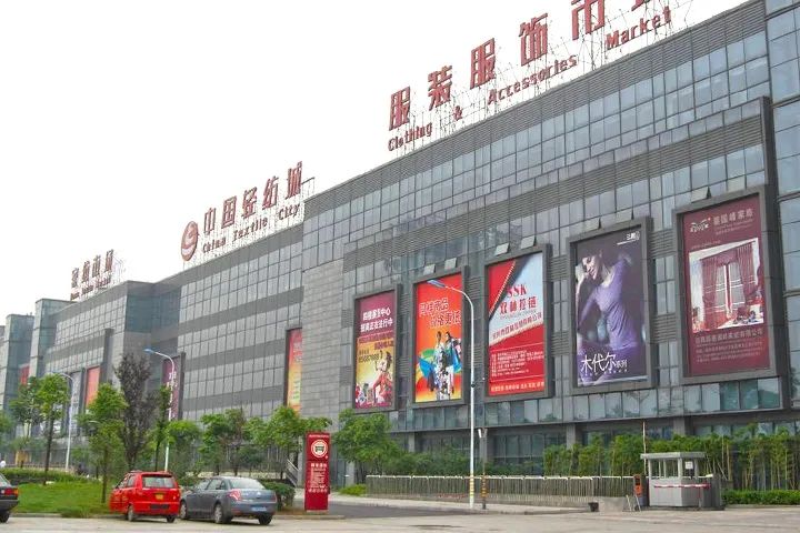 羽绒服迎来新一轮爆发,寒冬已至羽绒服市场或将迎来暖冬