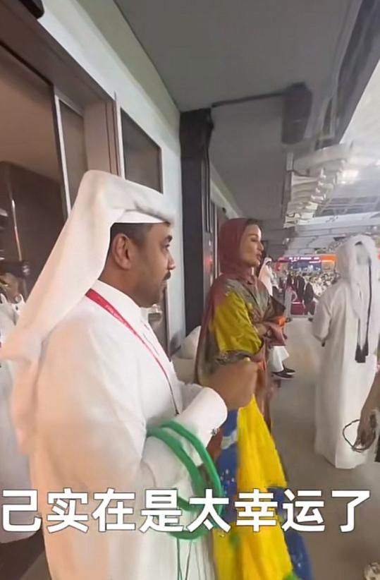 莫扎太后衣品,莫扎太后穿搭图片