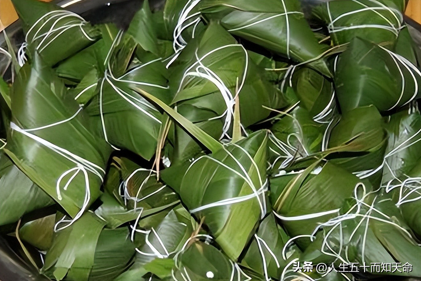 端午节祭祀屈原的来源,端午节的来源和屈原的视频