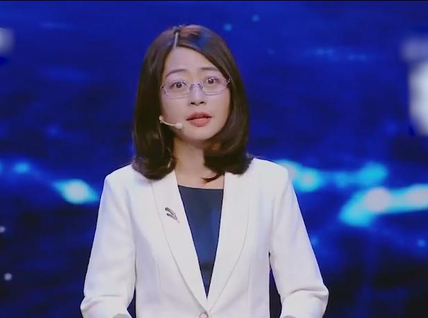 声临其境董卿到场全员起立,董卿出场众人起立