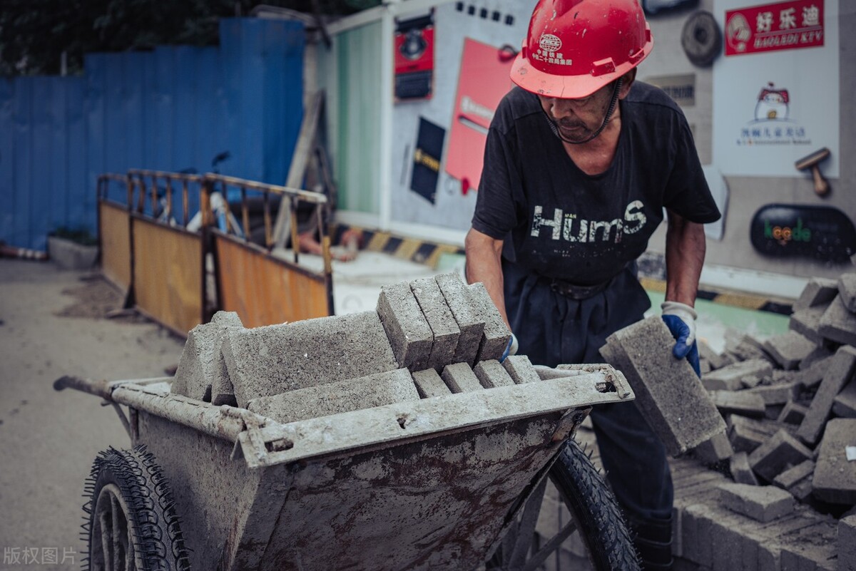 小镇做题家深度解析,小镇做题家的出路在哪里