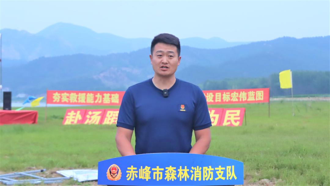 野外驻训丨三尺讲台论剑“四会”政治教员比武风起云涌