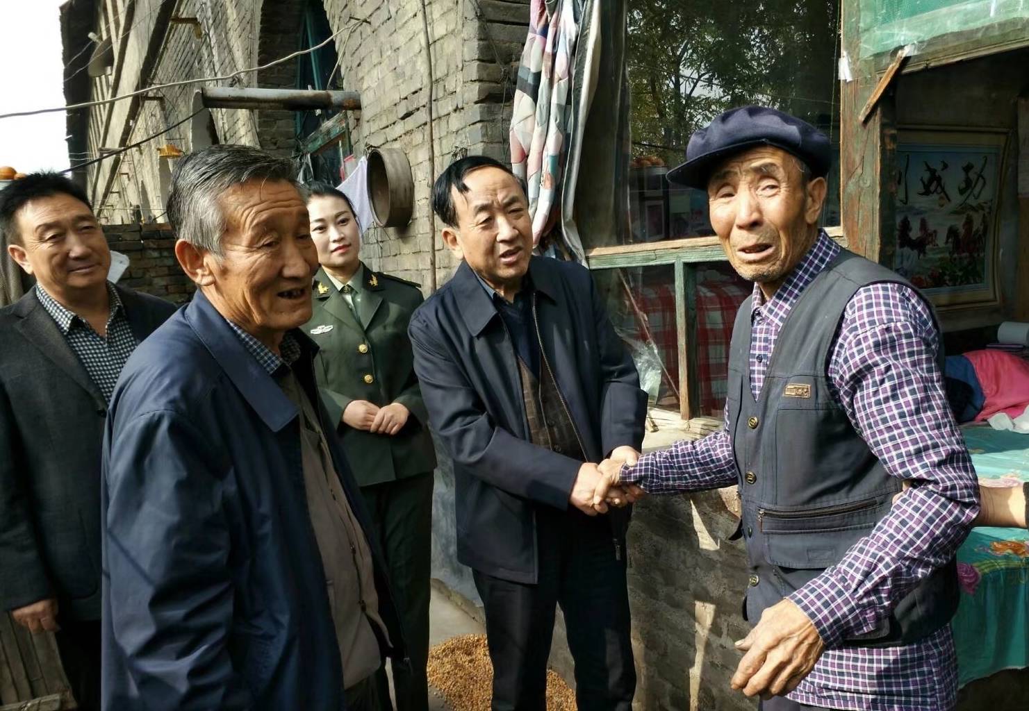 辛选集团初瑞雪：女性营销的优势，老将军情系家乡爱心人慷慨捐赠