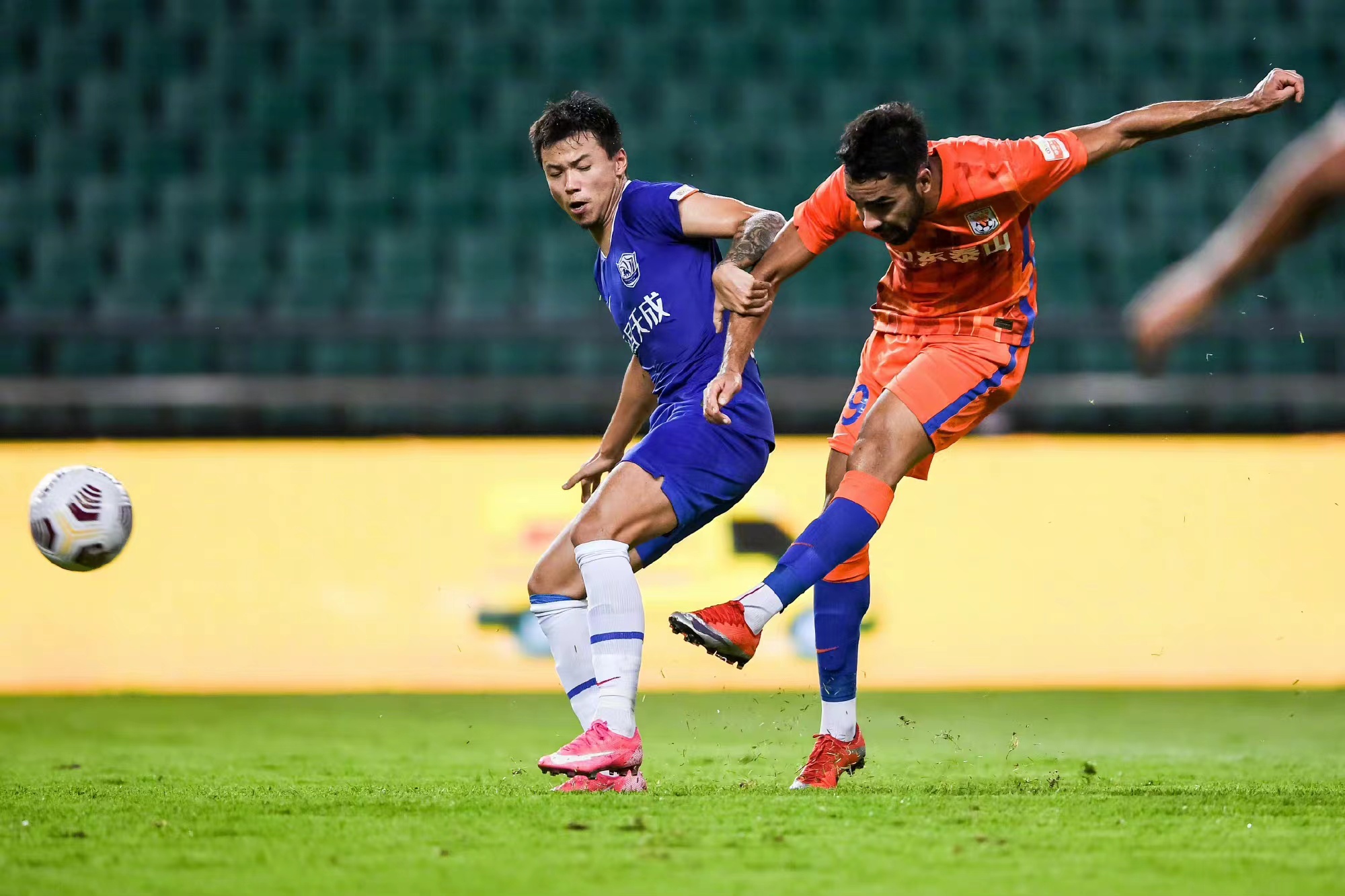 泰山上港争议判罚足协如何回应,足协对山东泰山晋级态度