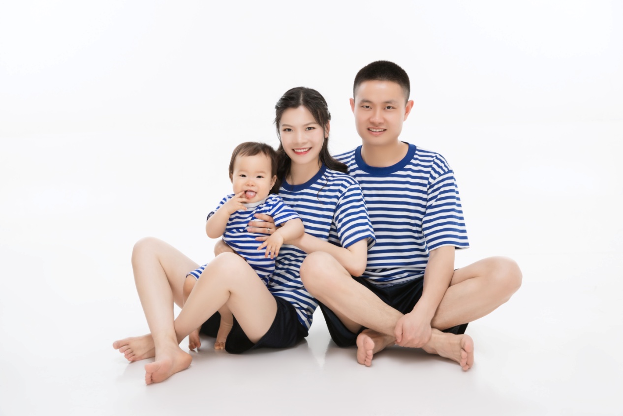 在为女儿取的名字里，藏着他对蓝天的热爱