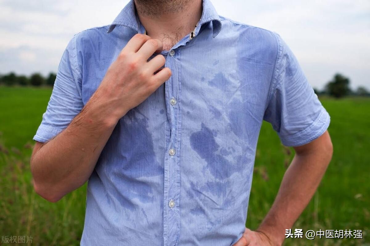 手心出汗是阴虚还是湿热虚汗,出手汗脚汗是肾阴虚还是脾胃虚