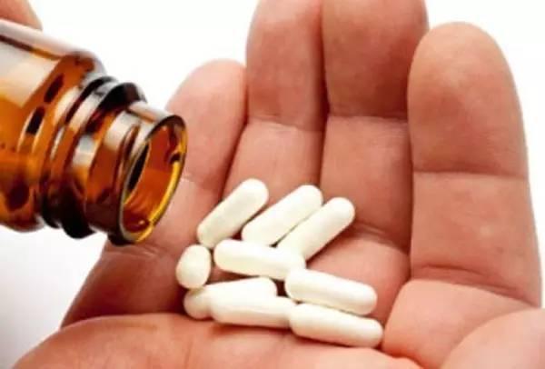 小儿支气管哮喘治疗过程中，配合穴位敷贴护理，收效更佳