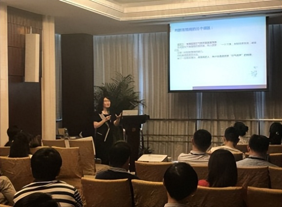 英语老师王冬焱,王冬焱老师