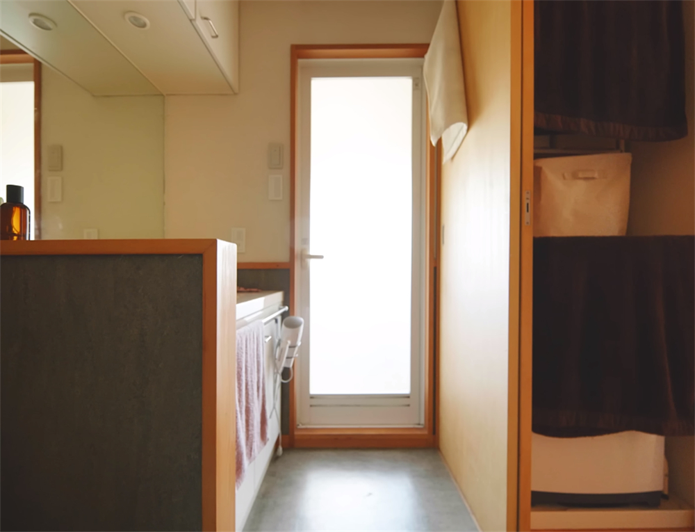 日本夫妻买58平新房,日本夫妻花高价买五平方米房子