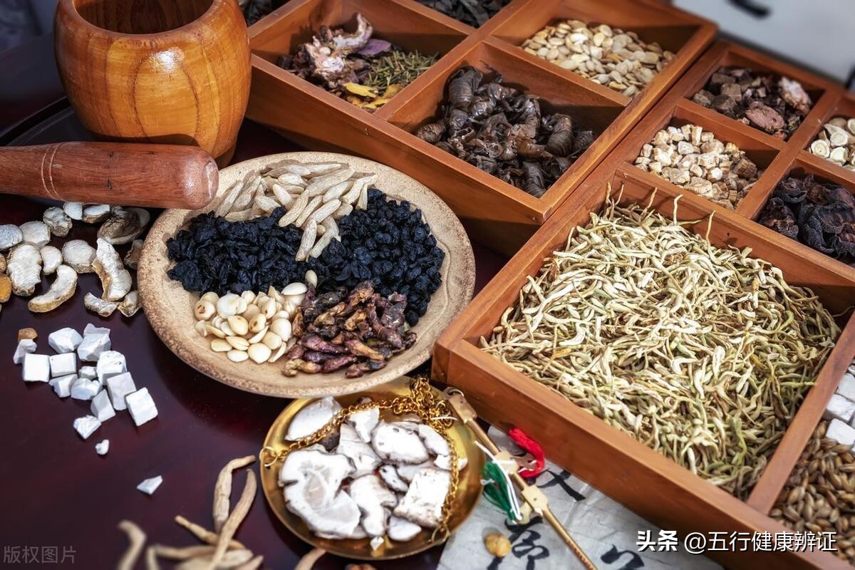 别让心火耳鸣困扰着你！清心泻火，从根本上治疗，告别耳鸣烦恼！