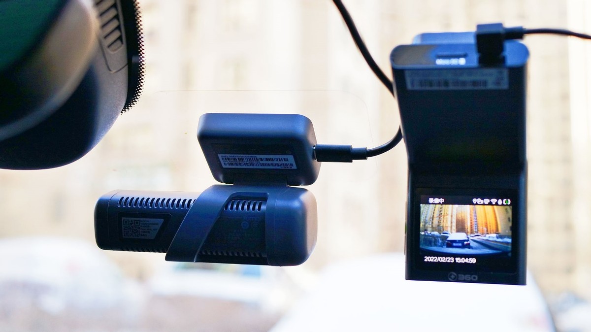 行车记录仪有必要换新款的吗,行车记录仪分辨率1920和2304的区别