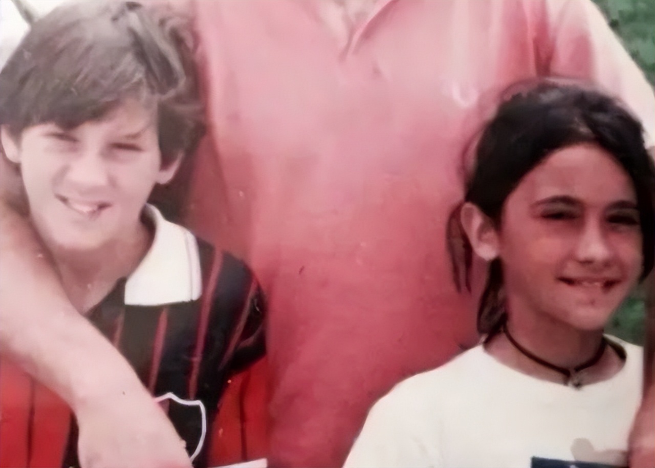 卡卡和前妻相爱吗,卡卡和前妻的恩爱视频