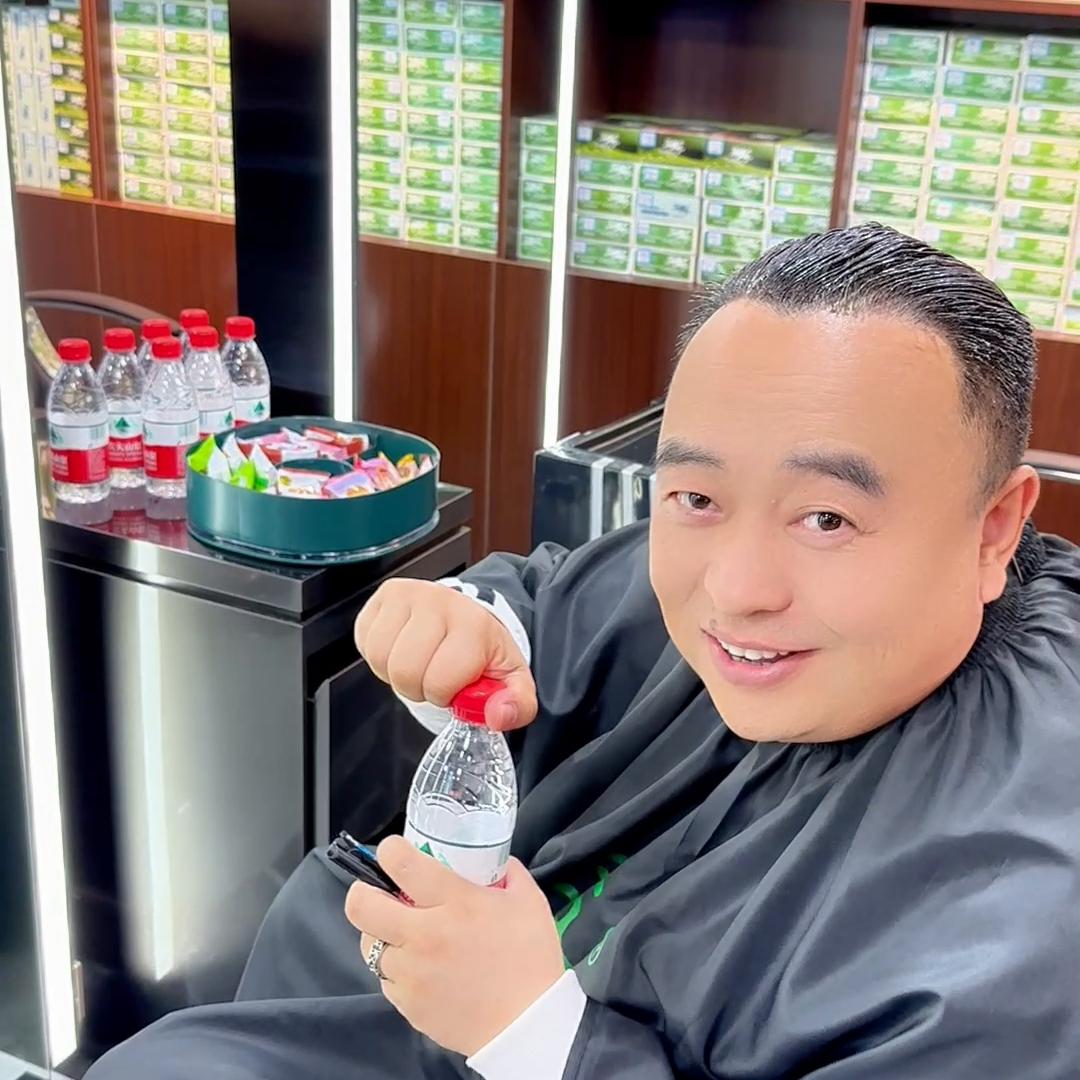 浜旇礉瀛愭煋鍙戝洟璐钩椤跺北,浜旇礉瀛愭煋鍙戝簵鎶栭煶鍥㈣喘