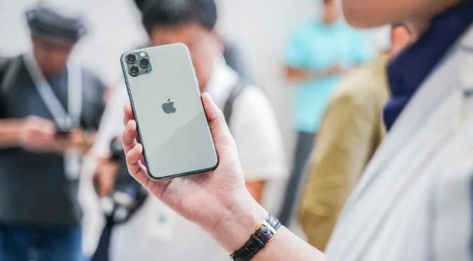 几个月工资能买苹果14,美国工作多久可以买iphone14