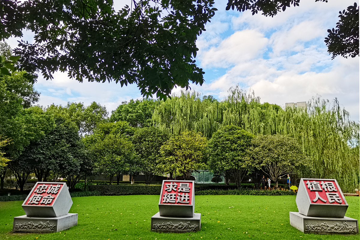 孔融少时让梨视频,孔融小时候是干什么的