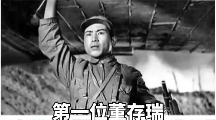 中国历史上十大壮烈牺牲英雄人物,抗日战争十大壮烈牺牲的英雄名单