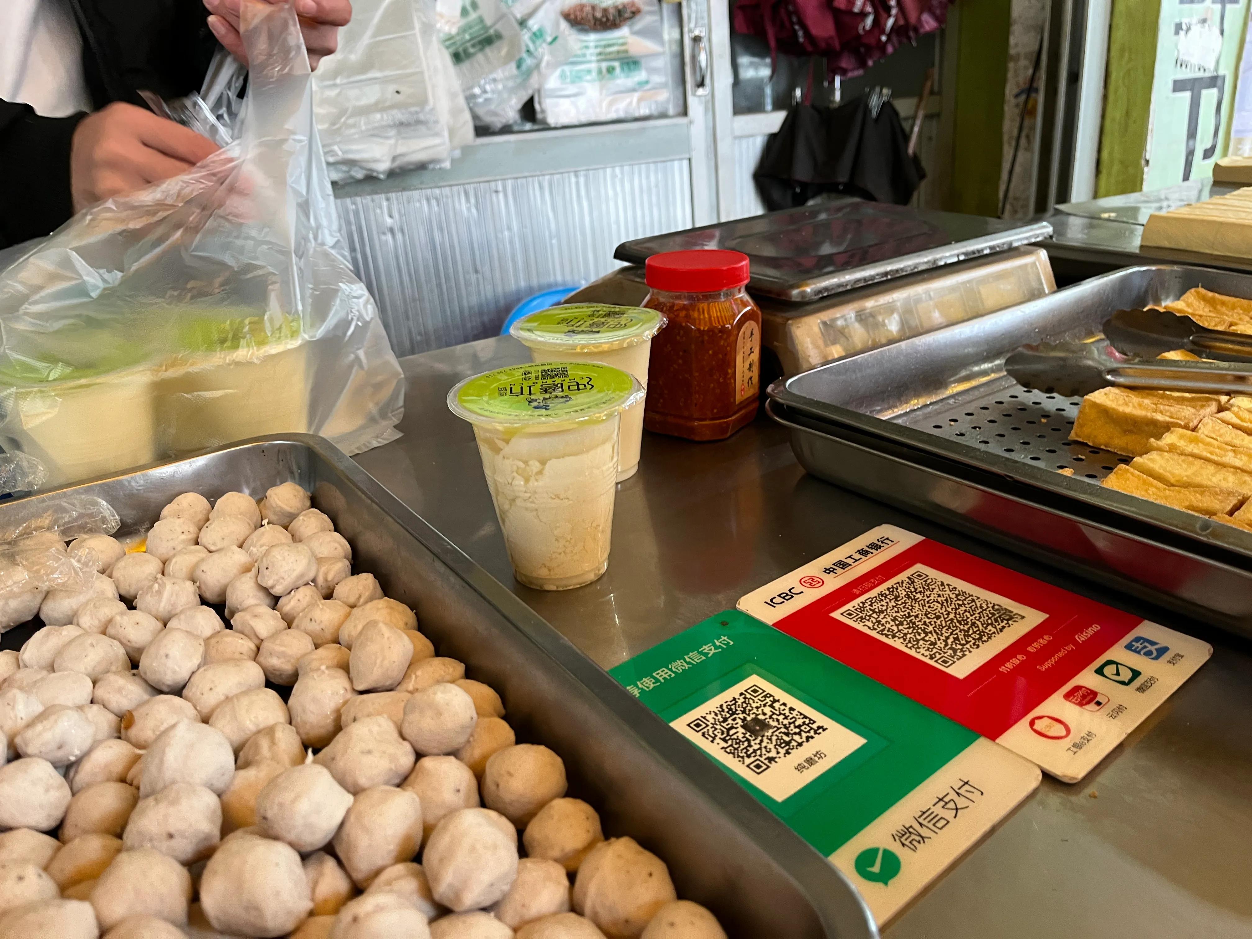 广西乡下特产有哪些,南宁广西特产批发一条街在哪里