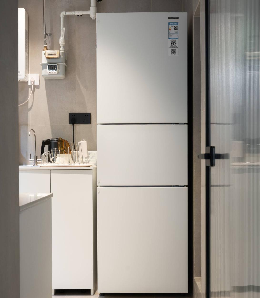 看了她62㎡小家，才知道什么是简约不简单，一进门就很高级