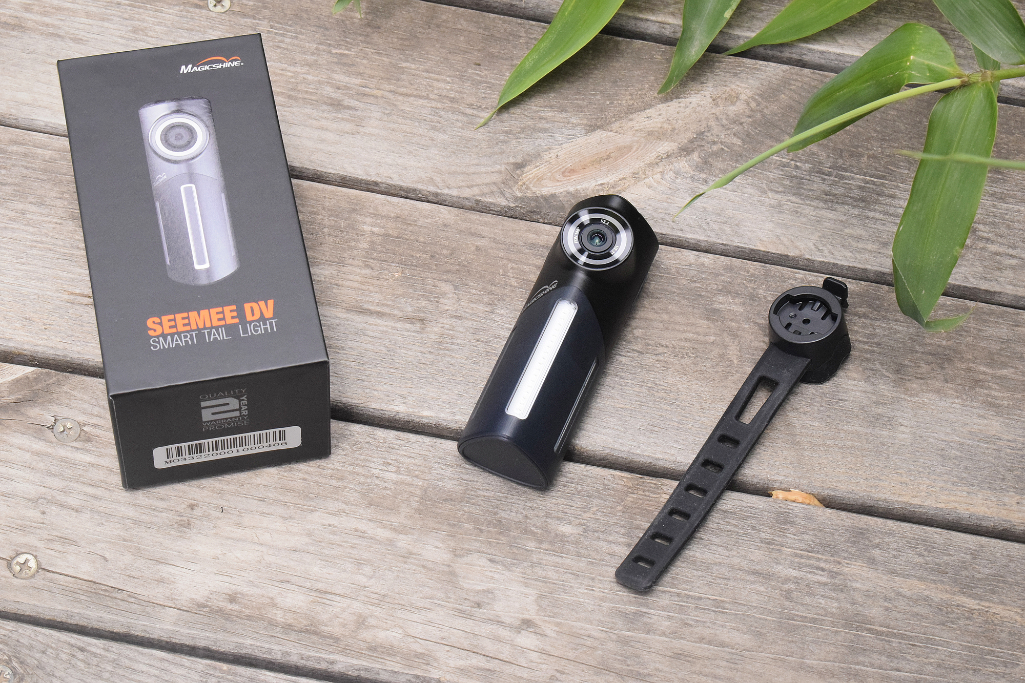 迈极炫自行车尾灯夜骑灯测评,迈极炫摄像头尾灯使用方法