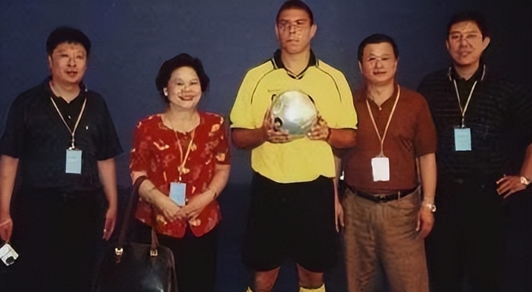 外星人罗纳尔多过人多潇洒,外星人罗纳尔多有多强