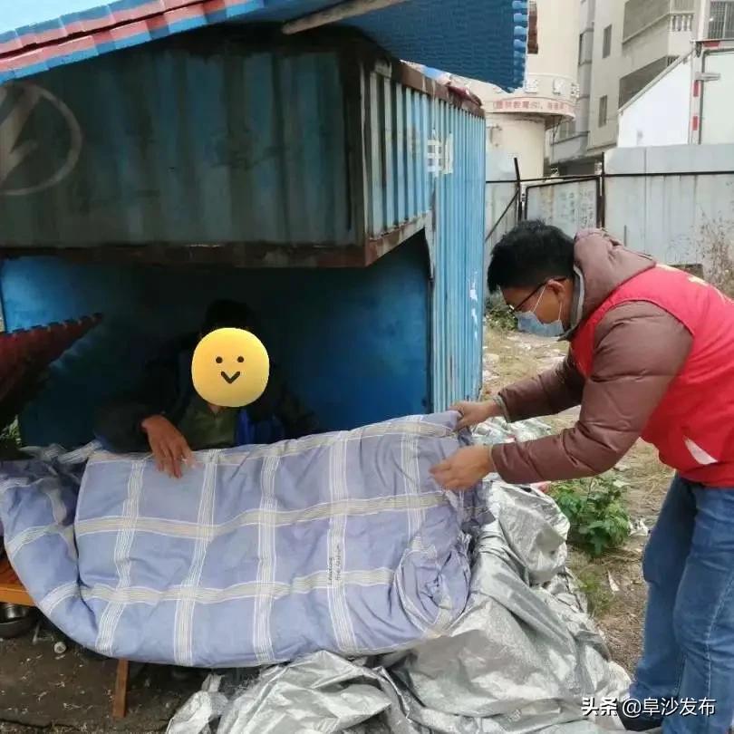 我为人民群众办实事通知,我为群众办实事节前慰问暖人心