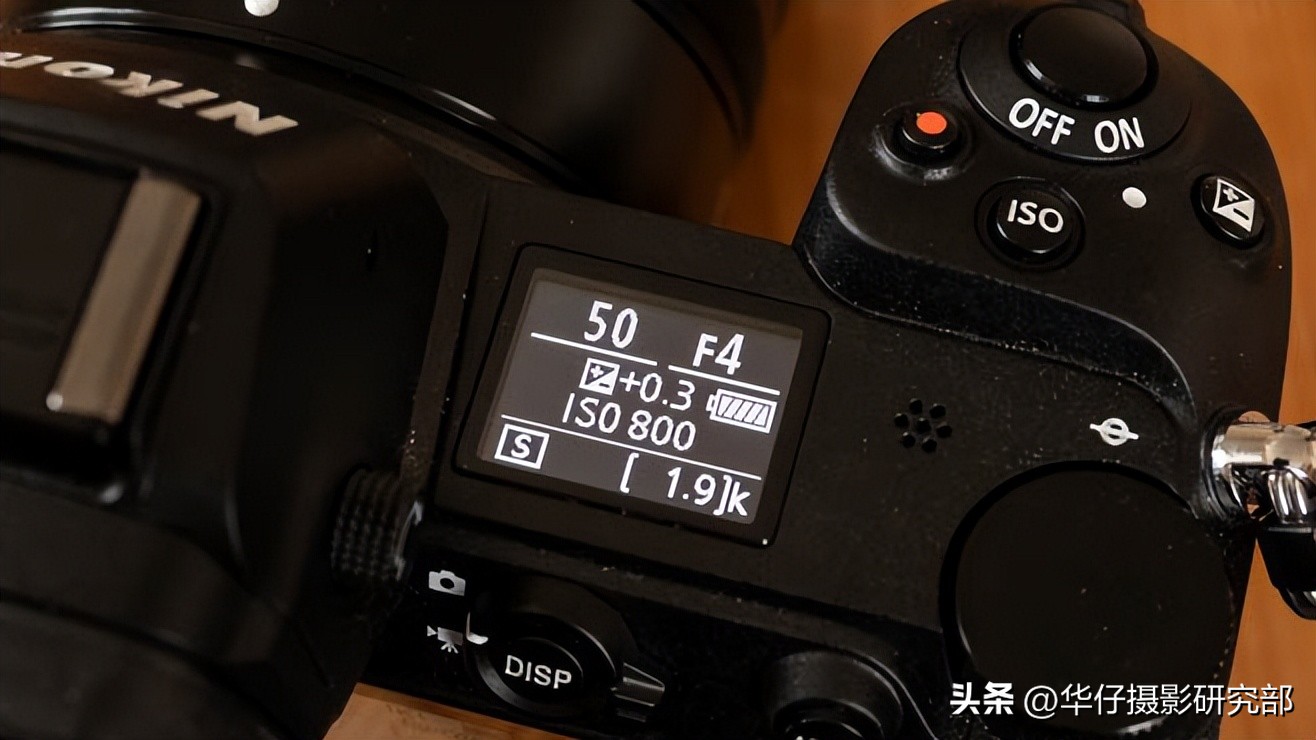 买尼康z6ii还是z5,尼康z6ii和佳能r6