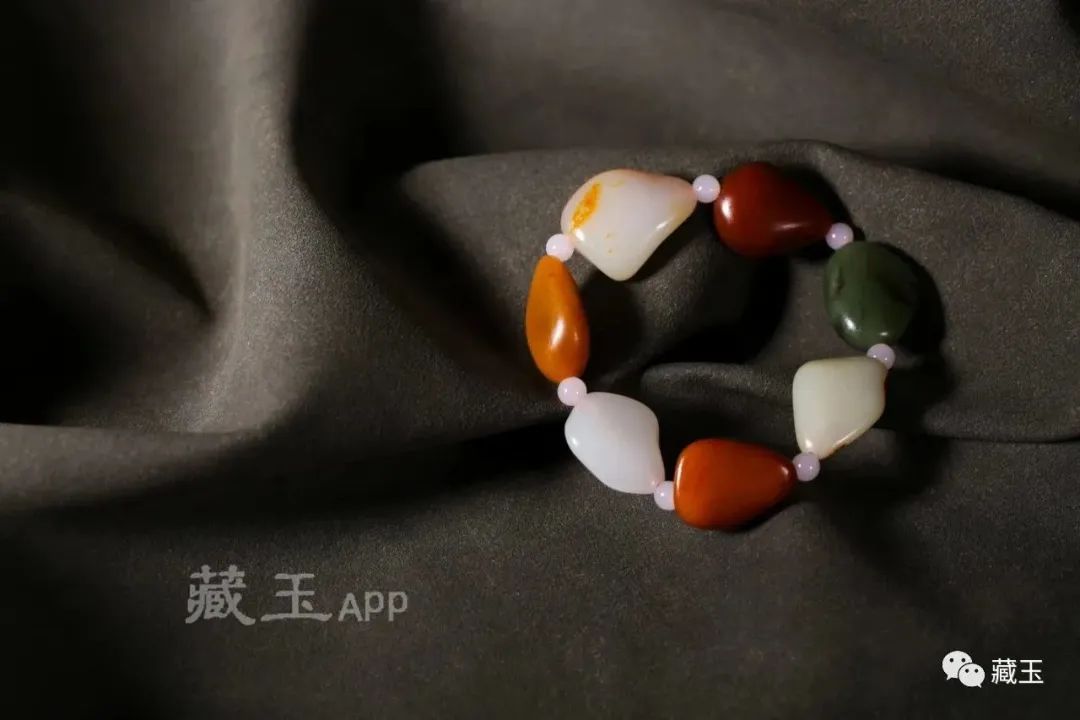 最近几年籽料价格涨了几倍,2021和田玉籽料涨势