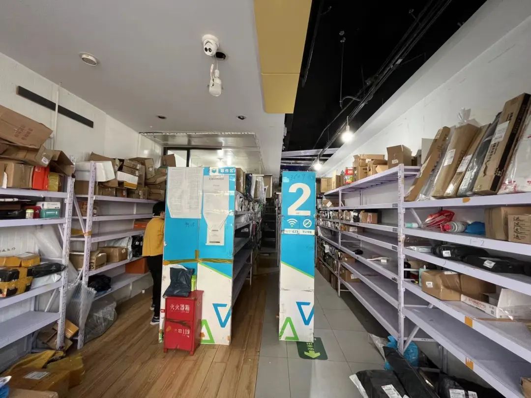 开中通快递网点一年能挣100多万吗,中通申通快递驿站赚钱吗