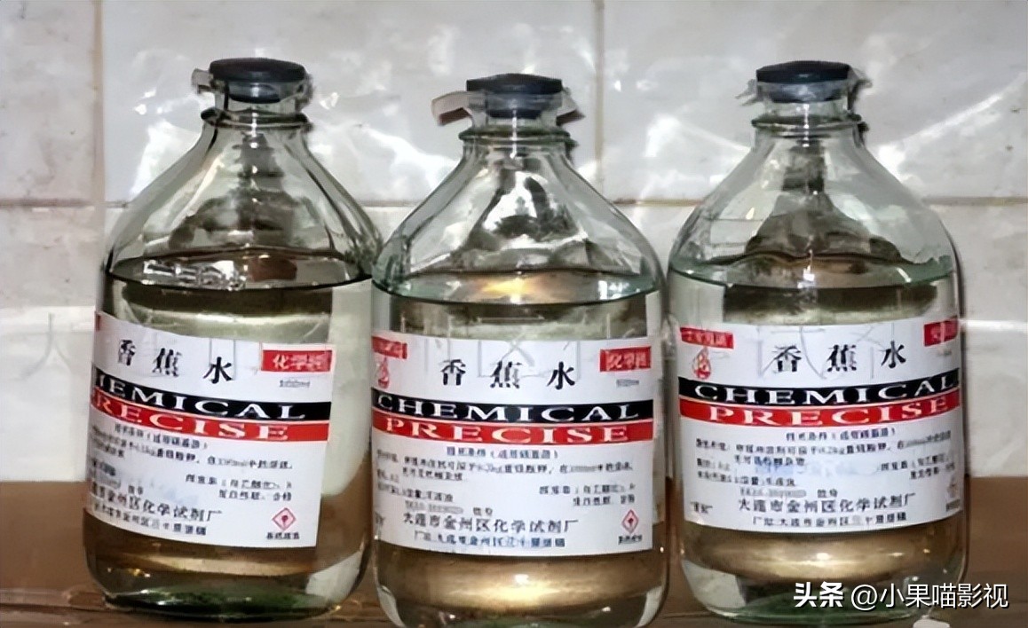 怎么去除502留在塑料件的胶,怎样去除粘在衣服上的502胶