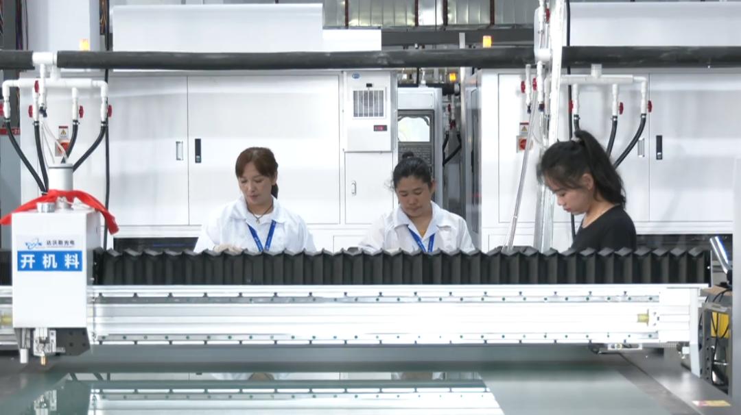 花溪区一主一特,花溪区电子信息制造产业基地项目